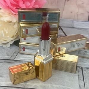 Elizabeth Arden red to wear 04 beautiful color moisturizing lipstick
